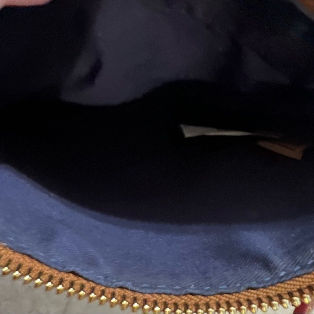 Dooney & Bourke Detroit Tigers North South Triple Zip Crossbody Bag - Picture 12 of 13